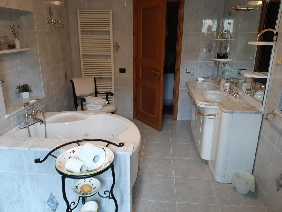 La Villa Специя Екстериор снимка