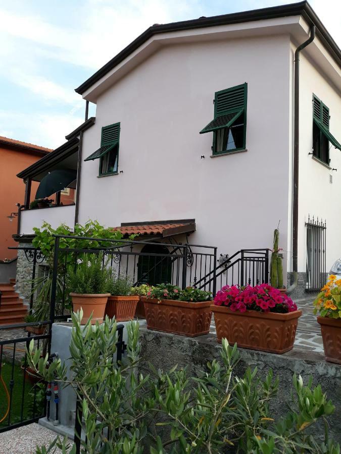 La Villa Специя Екстериор снимка